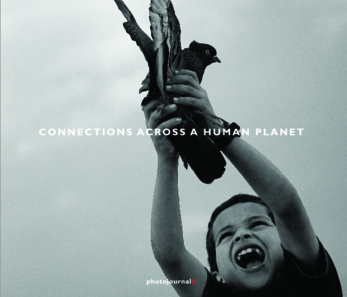 Cover image by Yaniv Nadav.