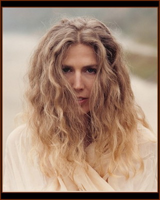 Sophie B Hawkins