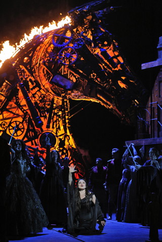 All photos ©Cory Weaver/San Francisco Opera.