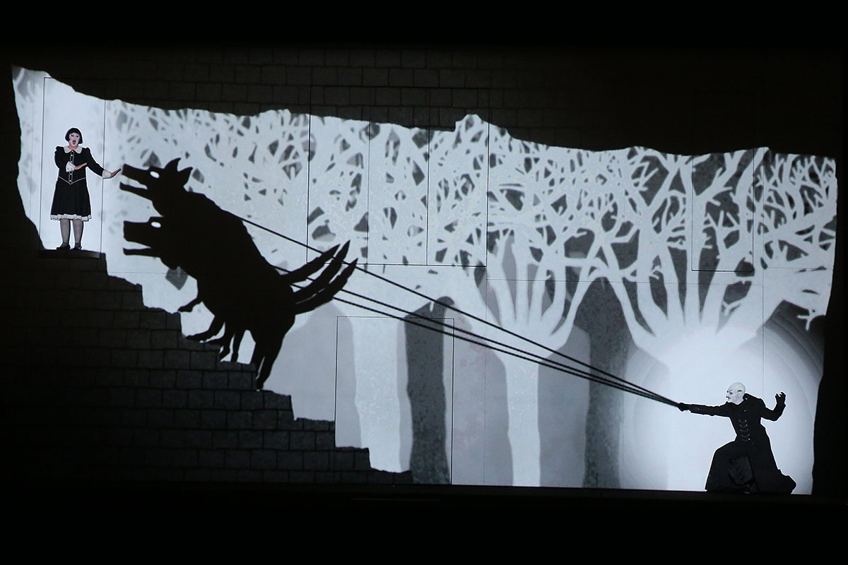 Photo: Craig T. Matthew/LA Opera.